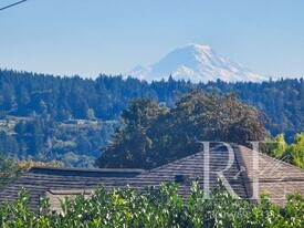 2017 Vandalia Ave in Bremerton, WA - Building Photo