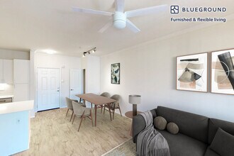 1579 E Jefferson Wy in Simi Valley, CA - Building Photo - Building Photo