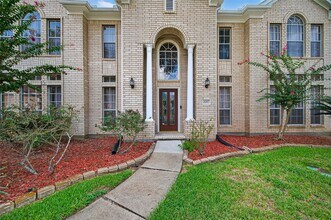 14107 Glasgow Pl in Houston, TX - Building Photo - Building Photo