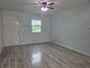 209 Franlee St in La Marque, TX - Building Photo - Building Photo