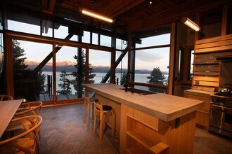 340 NV-28 in Crystal Bay, NV - Building Photo - Building Photo