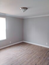 154 Rainbow Dr in Belton, MO - Foto de edificio - Building Photo