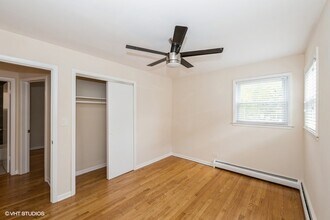 4932 N Harlem Ave in Harwood Heights, IL - Building Photo - Building Photo