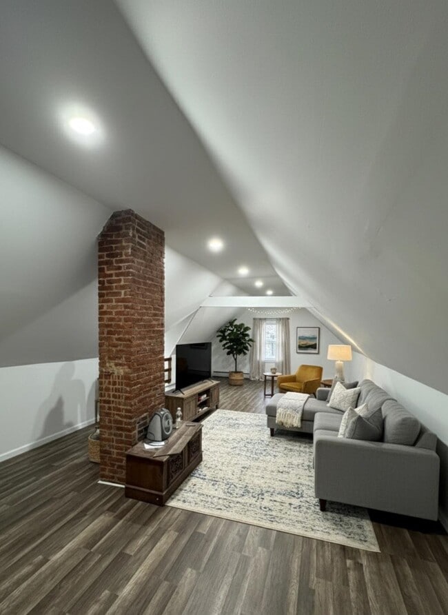 47 Vreeland Ave in East Rutherford, NJ - Building Photo - Building Photo