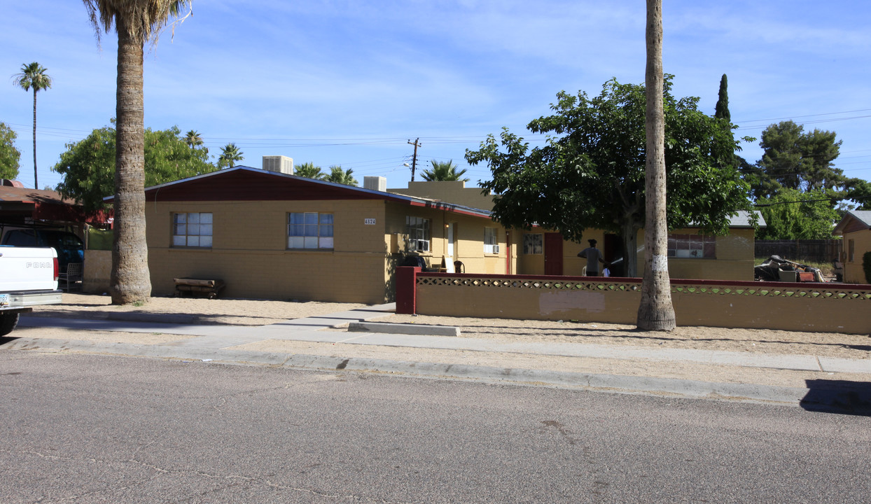 4824-4830 E Willetta in Phoenix, AZ - Building Photo