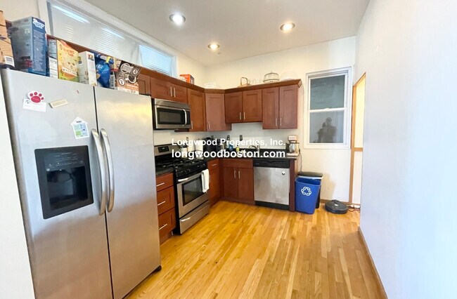 775 Parker St, Unit 1