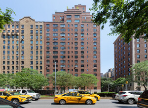 785 Park Ave in New York, NY - Building Photo - Building Photo