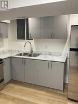 78 Starhill Crescent in Brampton, ON - Building Photo