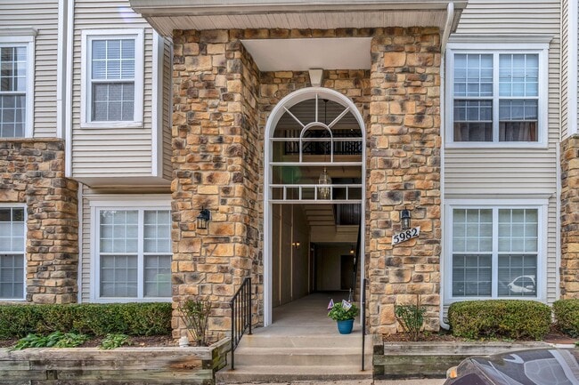 property at 5982 Founders Hill Ct