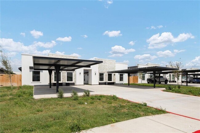 21 Selena St in Mission, TX - Building Photo - Building Photo