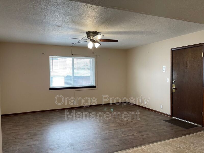 625 5th Ave-Unit -#6 in Council Bluffs, IA - Foto de edificio