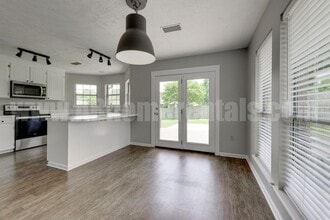 2765 Archer Ln in Conway, AR - Foto de edificio - Building Photo