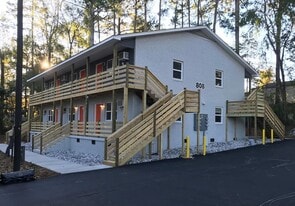 College Town Suites in Clemson, SC - Building Photo