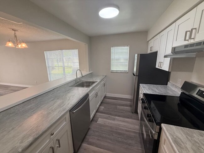 457 Knox McRae Dr in Titusville, FL - Building Photo - Building Photo