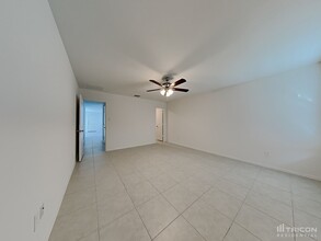 3100 Helix Bay Dr in Crandall, TX - Building Photo - Building Photo