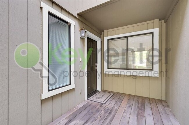 7733 Lauppe Ln in Citrus Heights, CA - Building Photo - Building Photo