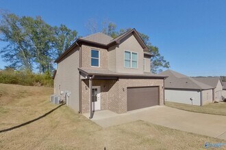 44 Maple Leaf Dr in Lincoln, AL - Building Photo - Building Photo