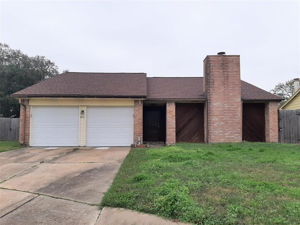 6511 Santa Rita Dr in Houston, TX - Building Photo