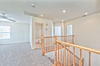 508 Lacabana Beach Dr in Las Vegas, NV - Building Photo - Building Photo