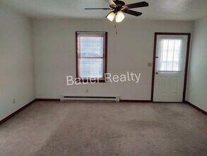34 S Kniffin St in Greenwich, OH - Building Photo - Building Photo