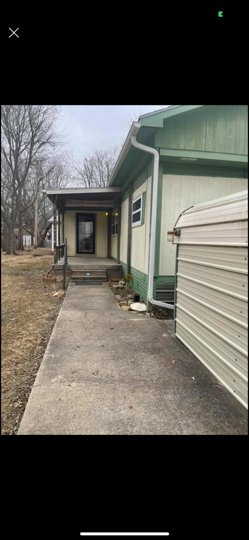 property at 1922 N 10th St