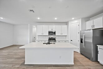 7632 W Saddlehorn Rd in Peoria, AZ - Building Photo - Building Photo