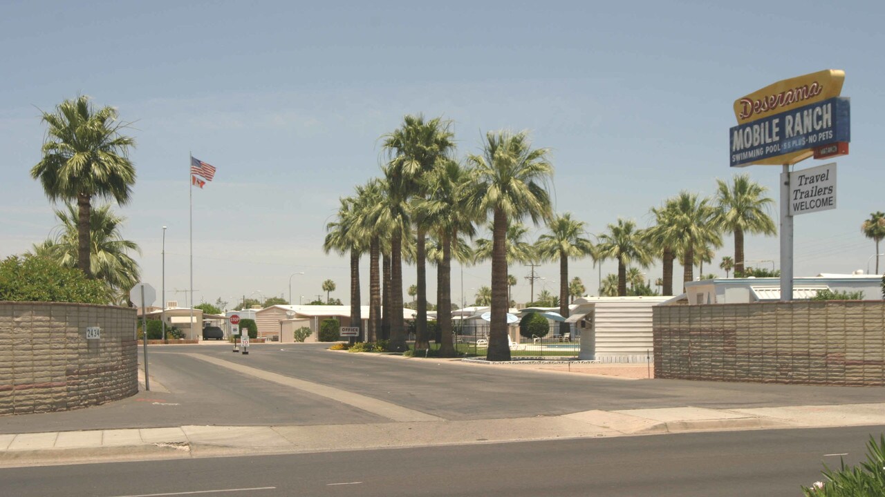 Deserama Mobile Home Community in Mesa, AZ - Building Photo