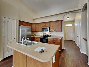 12563 S Stonebridge Cir in Draper, UT - Foto de edificio - Building Photo