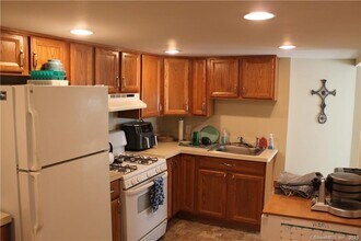 158 Cow Hill Rd-Unit -3 in Clinton, CT - Building Photo - Building Photo