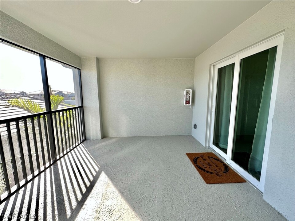 15970 Grassland Ln in Punta Gorda, FL - Foto de edificio