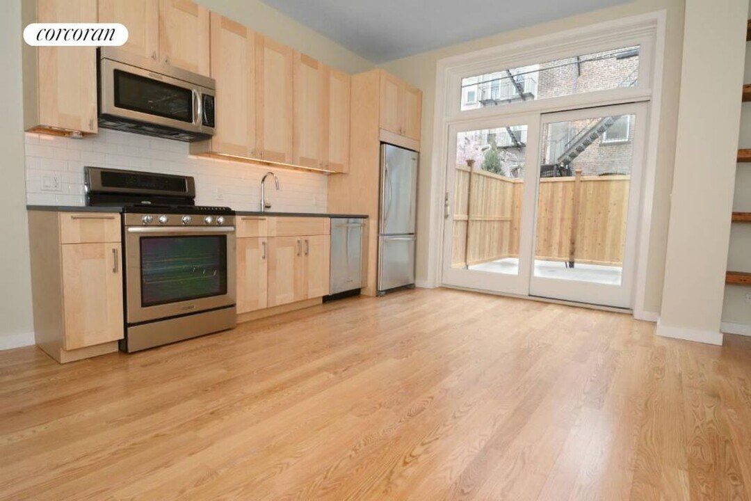 25 Dean St in Brooklyn, NY - Building Photo
