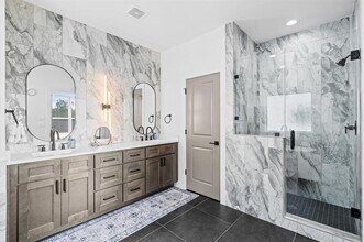 6827 Cadillac St in Houston, TX - Building Photo - Building Photo