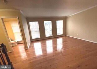 6520 Kelsey Point Cir in Alexandria, VA - Building Photo - Building Photo
