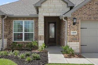 13709 Gaff Rig Dr in Santa Fe, TX - Building Photo - Building Photo
