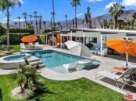 610 S Compdre Rd in Palm Springs, CA - Building Photo