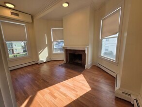 193 Waterman St, Unit A in Providence, RI - Building Photo - Building Photo