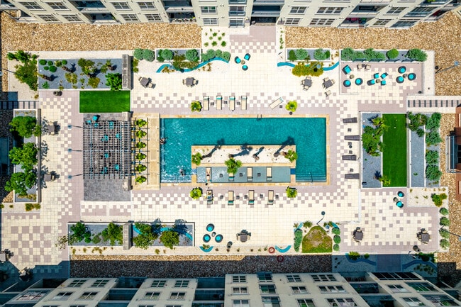 Trove Southtown in San Antonio, TX - Foto de edificio - Building Photo