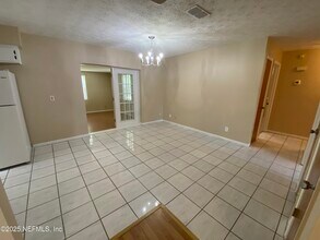 4581 Praver Dr N in Jacksonville, FL - Building Photo - Building Photo