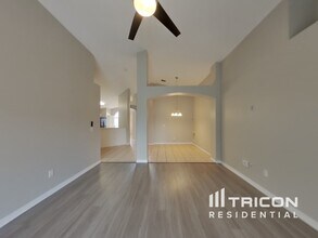 5740 Rywood Dr in Orlando, FL - Building Photo - Building Photo