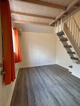 14612 S Bahama Ave-Unit -Unit B in Compton, CA - Building Photo - Building Photo