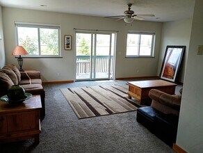 73 Cooper Dr in Dillon, CO - Building Photo - Building Photo