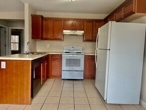 146-148 Melody Ln NW in Rome, GA - Foto de edificio - Building Photo