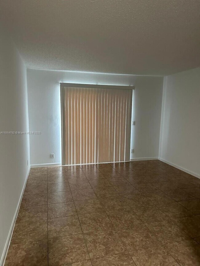 1500 N Congress Ave in West Palm Beach, FL - Building Photo - Building Photo