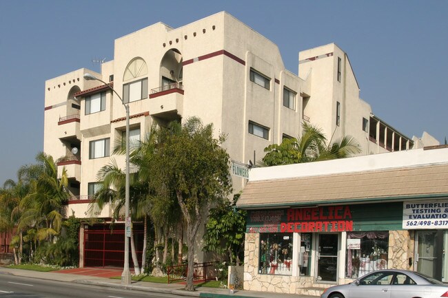4205 E Anaheim St in Long Beach, CA - Foto de edificio - Building Photo