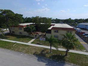 Coquina Court Apartments in Titusville, FL - Building Photo - Building Photo