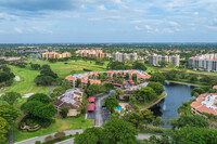 Lakes at La Paz Condominiums in Boca Raton, FL - Building Photo - Building Photo