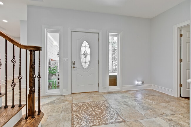 24 Plymouth Ct in Lincolnshire, IL - Building Photo - Building Photo