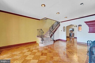 5005 N 9th St in Philadelphia, PA - Building Photo - Building Photo