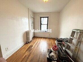 1758 Commonwealth Ave, Unit 1 in Boston, MA - Building Photo - Building Photo