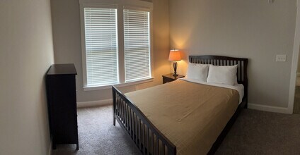 8601 Lenten Rose Ct in Charlotte, NC - Building Photo - Building Photo